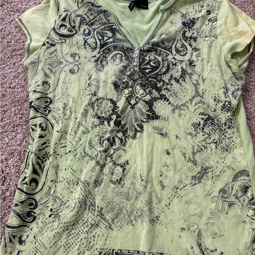 Green Graphic Polo T-Shirt with Short Sleeves